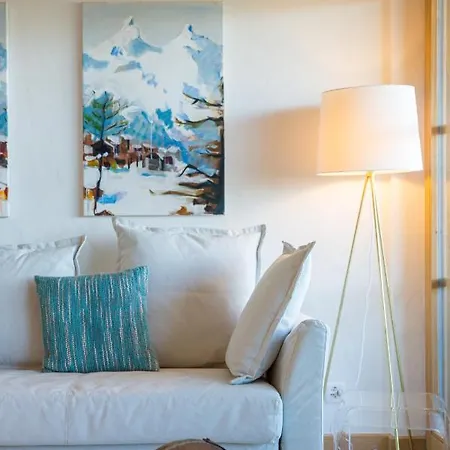 2 Bedroom - Close Lift R31