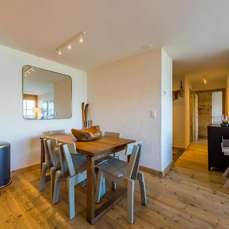 Apartment 2 Bedroom - Close Lift R31