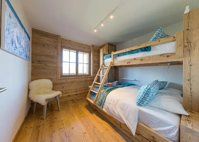 2 Bedroom - Close Lift R31 *