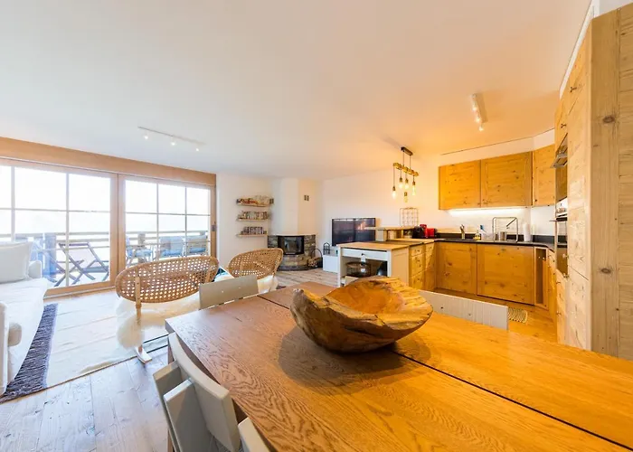 2 Bedroom - Close Lift R31