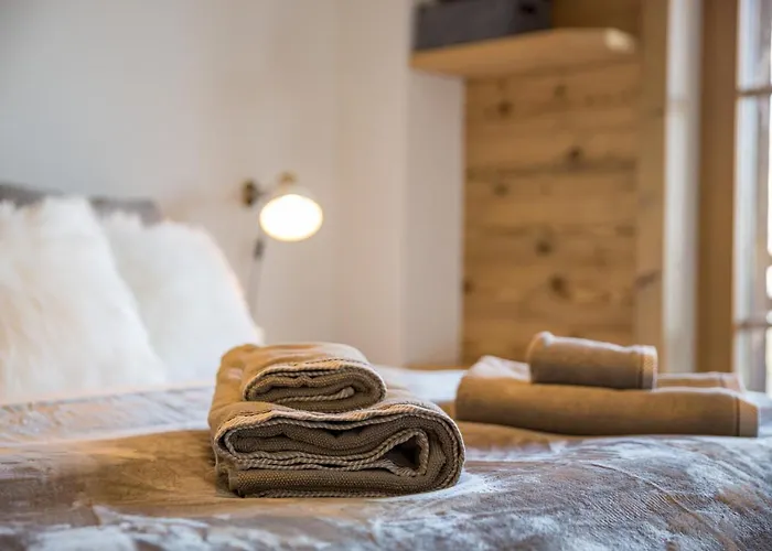 2 Bedroom - Close Lift R31 *