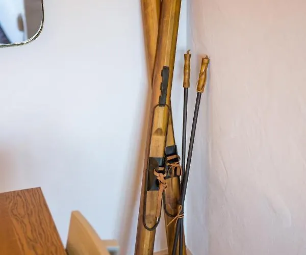 2 Bedroom - Close Lift R31 *